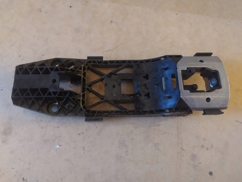 HALTERUNG GRIFF MONTAGE LINKS VOLKSWAGEN GOLF VI 5K0 2008-2016 Product image