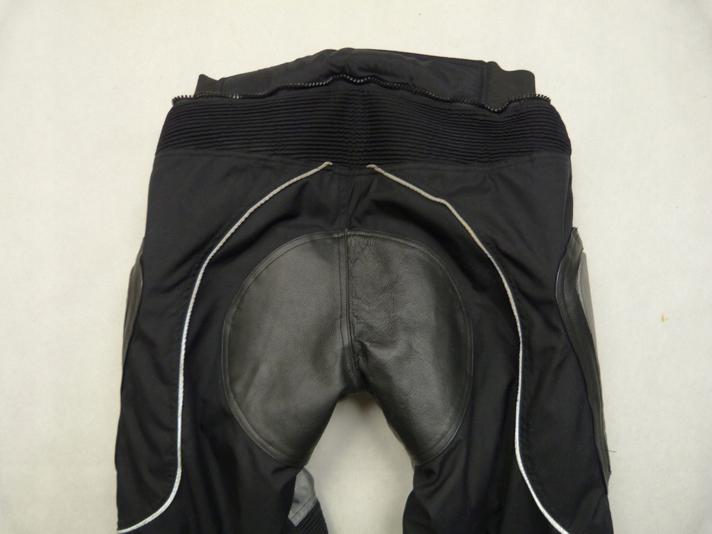 WILLSPORT schwarze Herren-Motorradhose mit Protektoren, Größe XL Product image