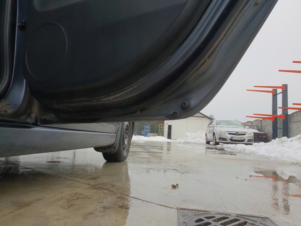 HONDA ACCORD VII 7 HINTEN RECHTS TÜR KOMBI NH658P Product image