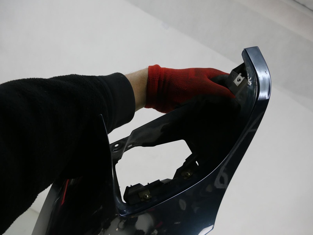 MERCEDES S W140 LIFT FENDER RECHTS VORNE 189 SMARAGDSCHWARZ Product image