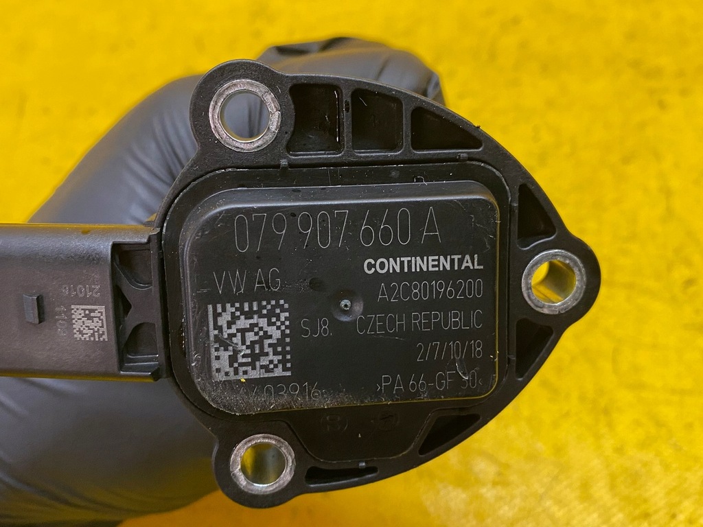 ÖLSTANDSENSOR 079907660A AUDI S5 A5 S4 SQ5 3.0 TFSI CWG Product image