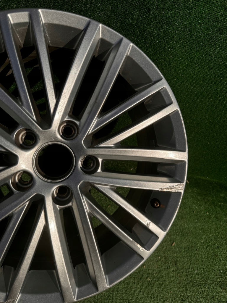 LEICHTMETALLRAD VW GOLF VI CABRIO 17" 5K7 5K7601025A Product image