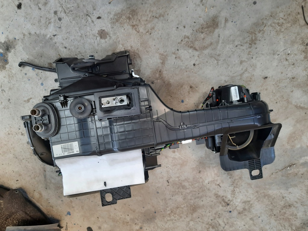 Peugeot 5008 1,6 PS Heizung komplett Product image