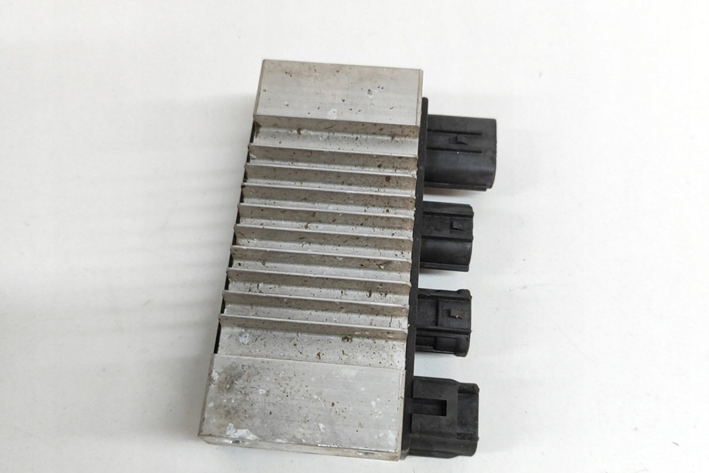 Toyota Hilux 8 AN110 GLOW Plug Modul 28551-0e010 2.4 Diesel 110 kW 2018 Product image