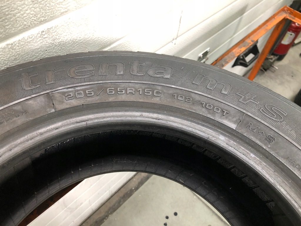 Sava Trenta Winter 1x 205/65R15C Product image