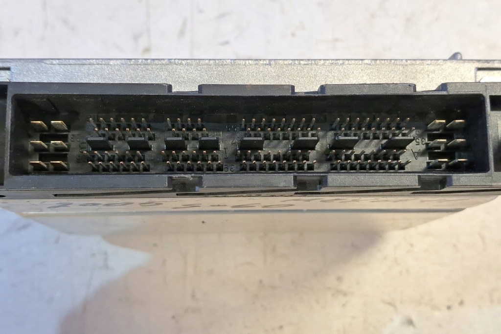 ECU Volvo S60 und 0281011441 2.4L Diesel 96KW 2005 Product image