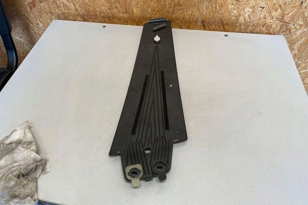 BMW 5 Gran Turismo (F07) 7196352 rechter Eingangstürstreifen Product image