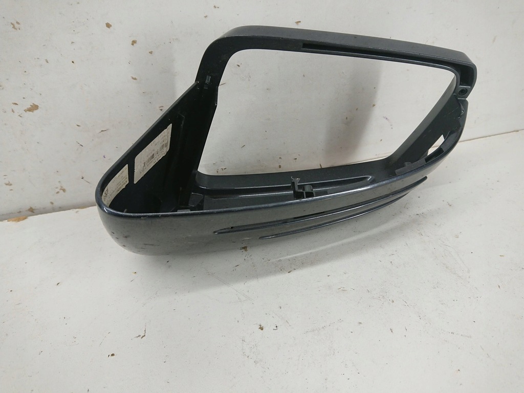 Mercedes-Benz E Klasse 212 W212 Rechte Vorderspiegelgehäuse Product image