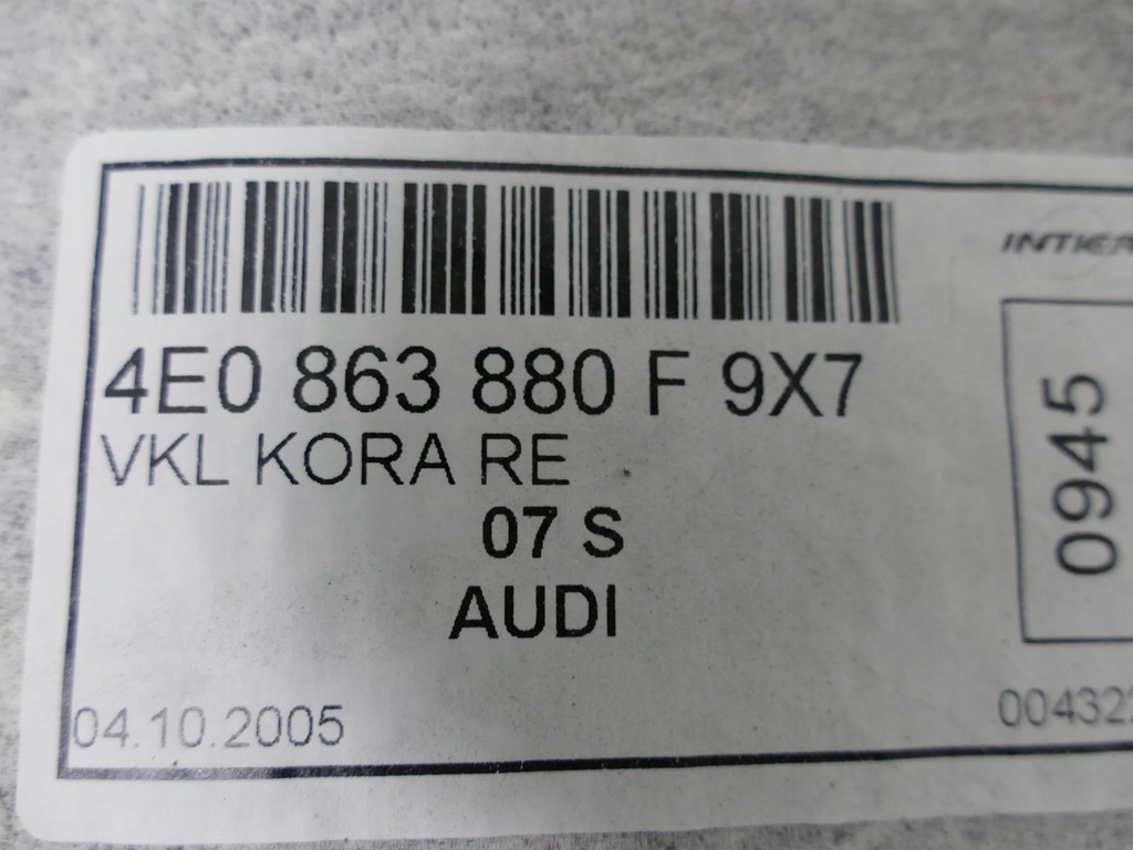 AUDI A8 D3 LIFT KOFFERRAUM SEITE RECHTS HINTEN Product image