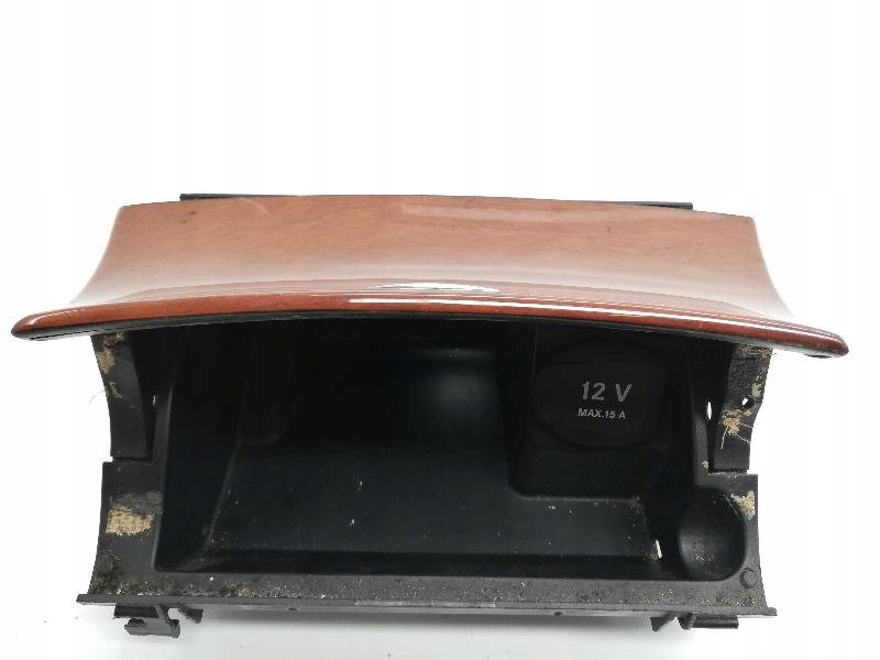 Mercedes-Benz E T-T-Model (S211) A2116802852 2.2L Diesel 2008 Aschenbecher Product image