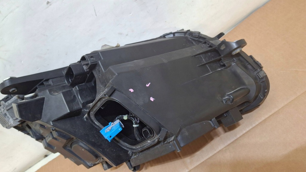 VORDERLEUCHTE LINKS MERCEDES C-KLASSE W205 A205 ILS A2059069301 Product image