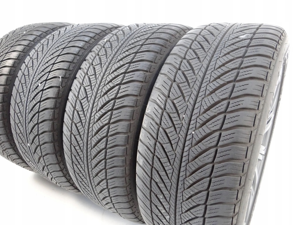 4 x BMW 5 G30 G31 FELGEN 6874440 8Jx18 IS30 mit Goodyear-Reifen Product image