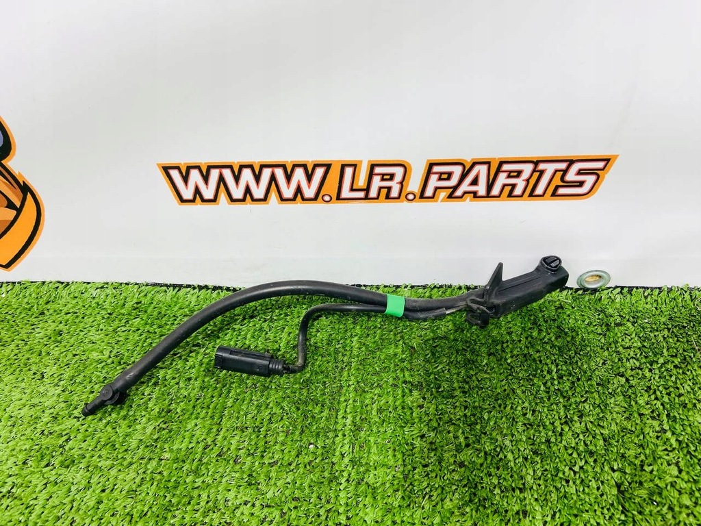 DYSZA SZYBY PRZEDNIEJ ELEKTRYCZNA LAND ROVER DISCOVERY 5 L462 HY32-17666-BC Product image
