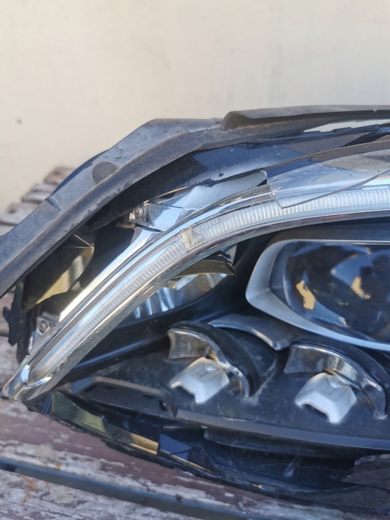 Mercedes CLS in 218 Full -LED -Multibeam linke Lampenleuchten USA Product image