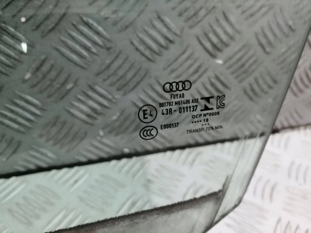 Audi A6 C8 Türfenster vorne links 4K0845201 Product image