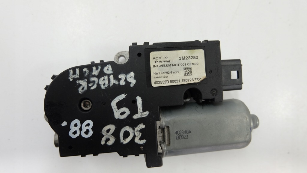 PEUGEOT 308 T9 SCHIEBEDACHMOTOR 3M23280 Product image