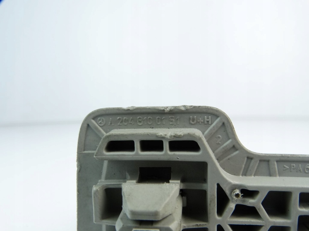 Mercedes W204 W212 W218 Griff Dachhimmel Griff hinten links A2048100151 Product image
