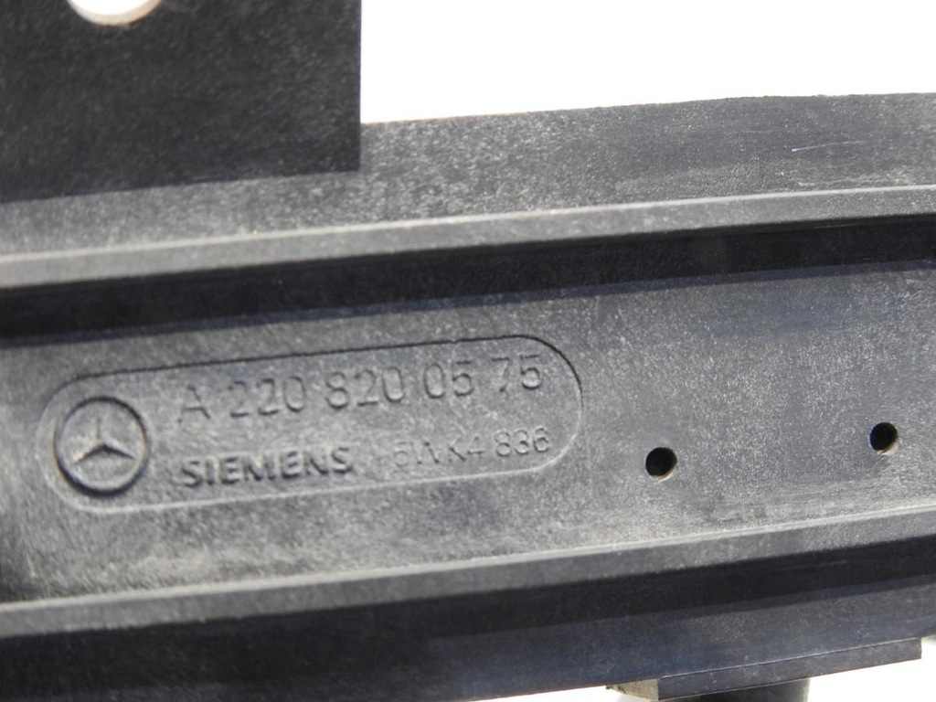SCHLÜSSELLOSE ANTENNE MERCEDES W220 A2208200575 Product image