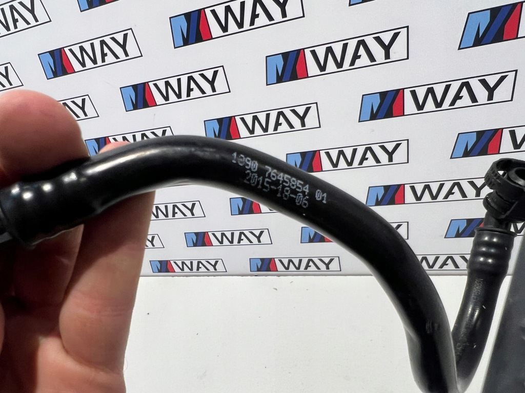 BMW F20 F30 HIFT F36 Rohrbehälter -Entlüftungsventil 7645854 Product image