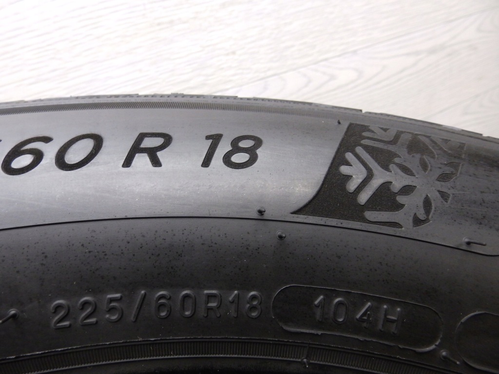 Michelin Pilot Alpin 5 Ganzjahresreifen 225/60/18 Product image