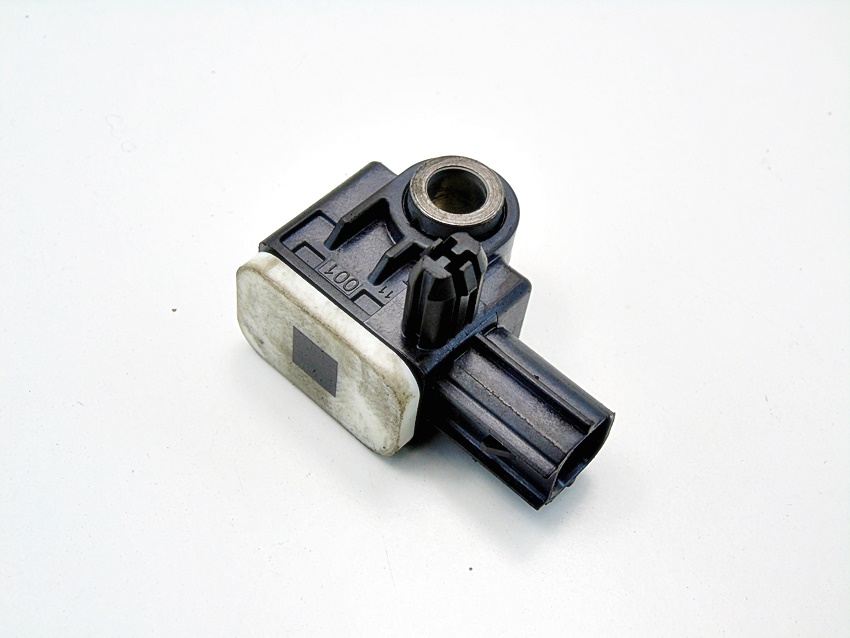 AUFPRALLSENSOR FOCUS 3 COMBI 1.6 AM5T-14B342-AA Product image