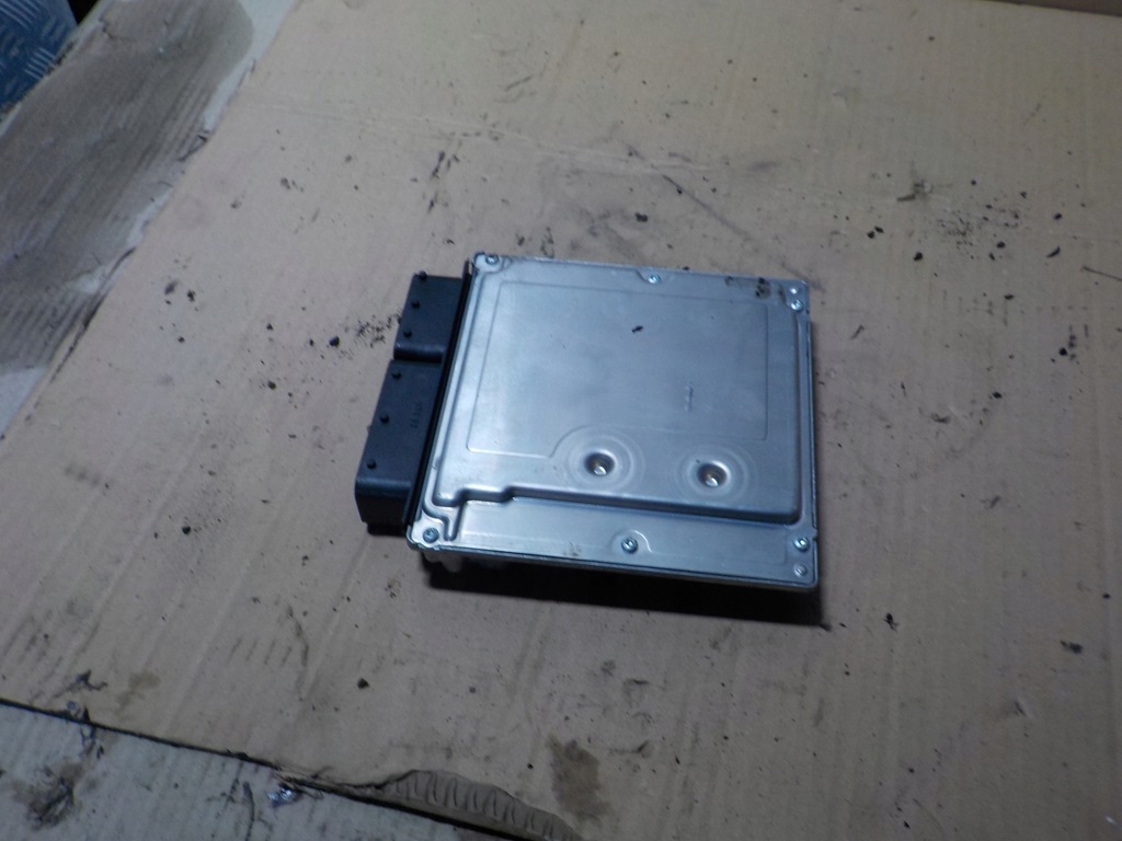 BMW E91 2006R. 320D COMPUTER DDE 7801711 CONTROLLER Product image