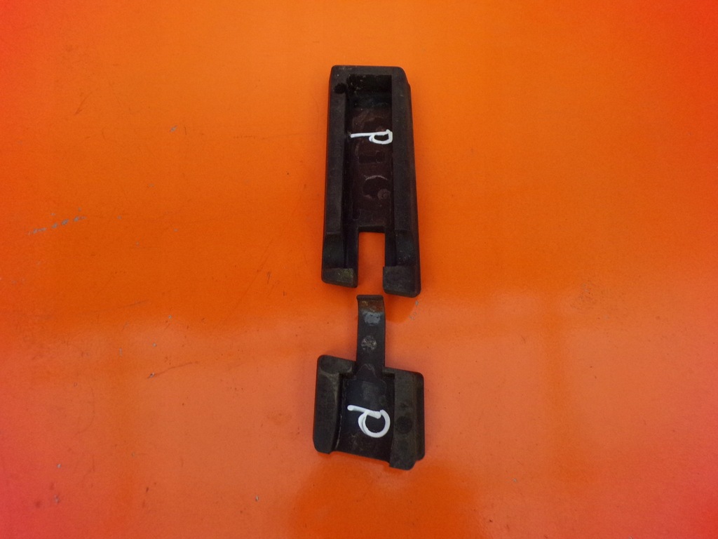 ABDECKUNG FÜR DAS KLAPPESCHARNIER RECHTS KUGA MK1 10 Product image