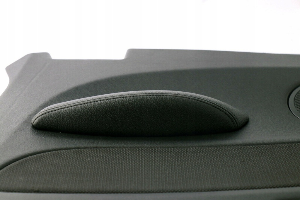 BMW E88 Türverkleidung hinten rechts Product image