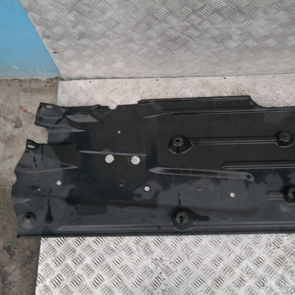 MINI Cooper R56 Abdeckung, linke Chassisplatte Product image