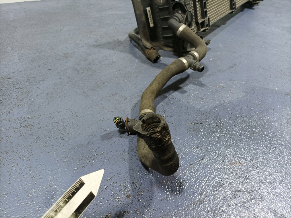 MERCEDES S W222 LIFT 3.0 B MHEV ZUSÄTZLICHER WASSERKÜHLER A0995006703 Product image