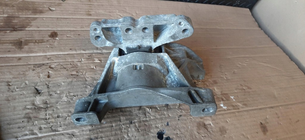 PAW MOTORHALTERUNG PEUGEOT 308 T9 4A103720 Product image