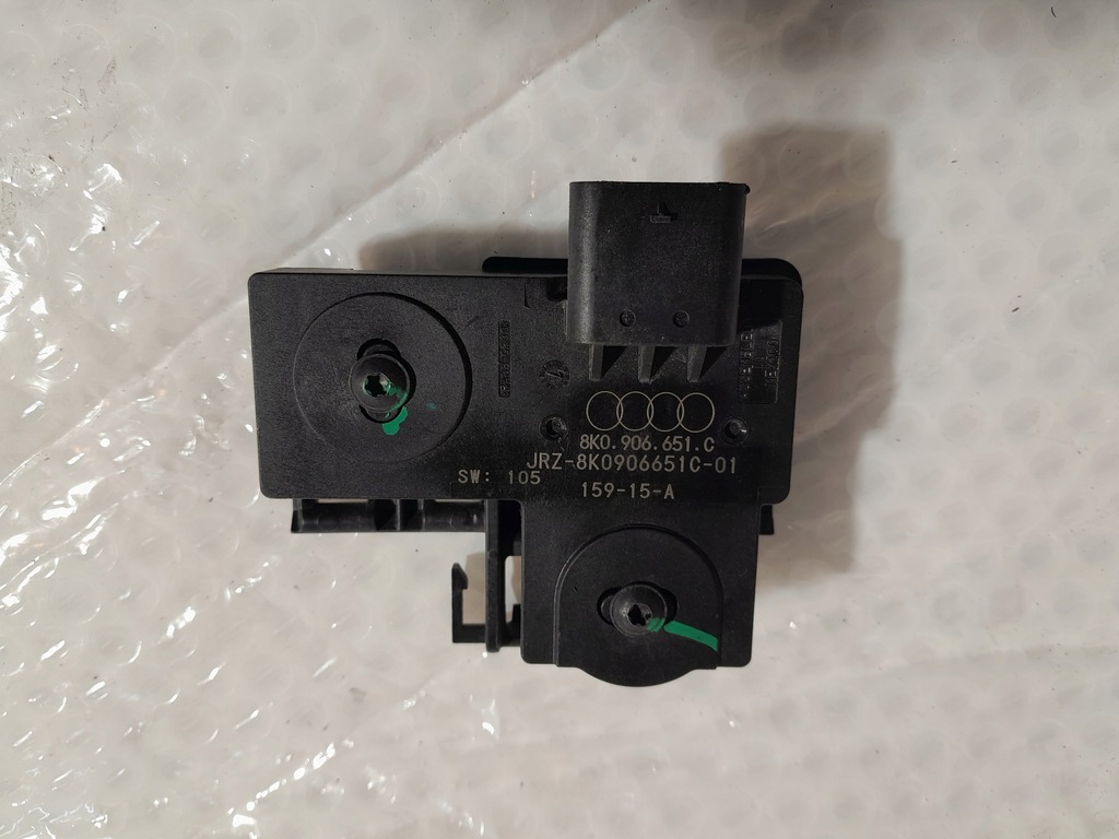AUDI VW KRAFTSTOFFSTANDSENSOR 8K0906651C Product image