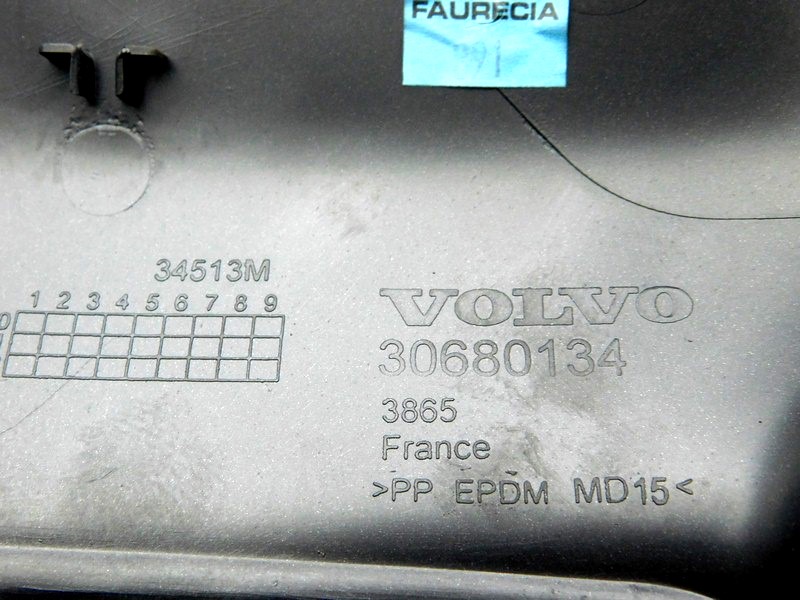 09/23 VOLVO S40 V50 C30 ABDECKUNG LENKSÄULENGEHÄUSE Product image