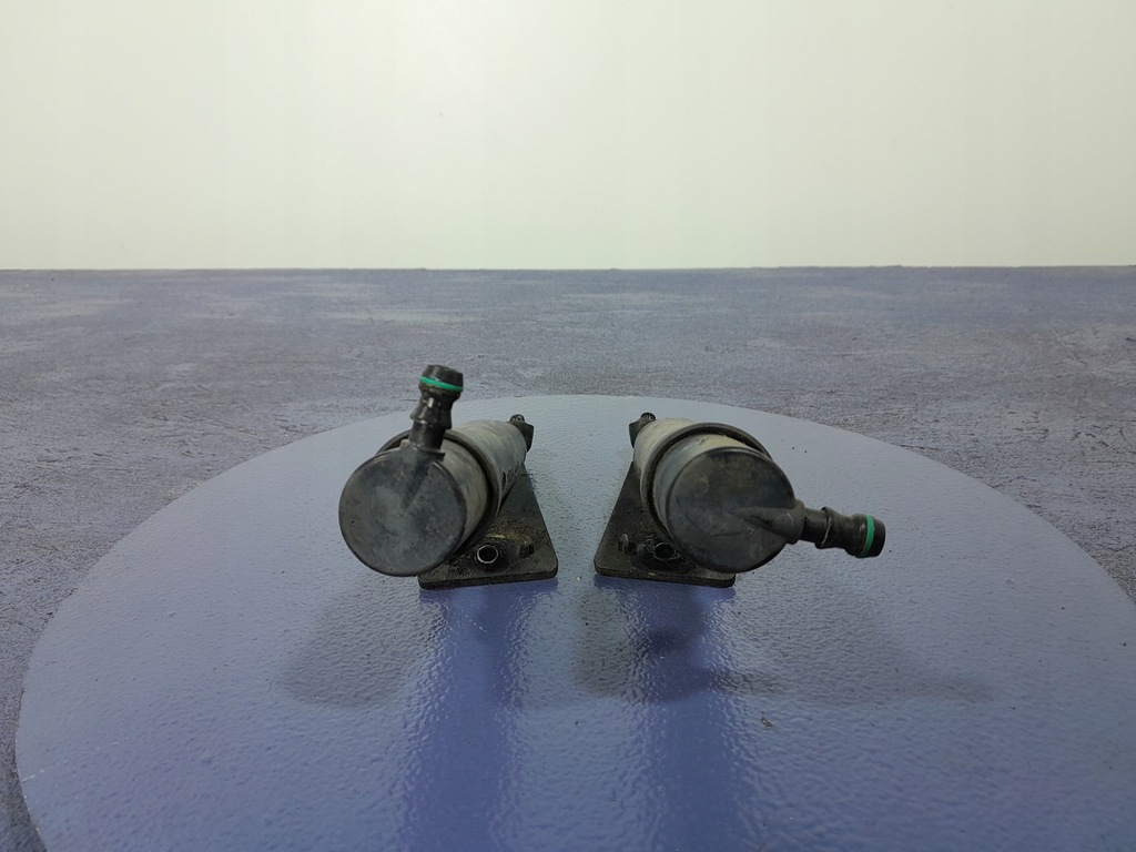 MERCEDES R W251 SCHEINWERFERWASCHANLAGE-KIT 2518600647 Product image
