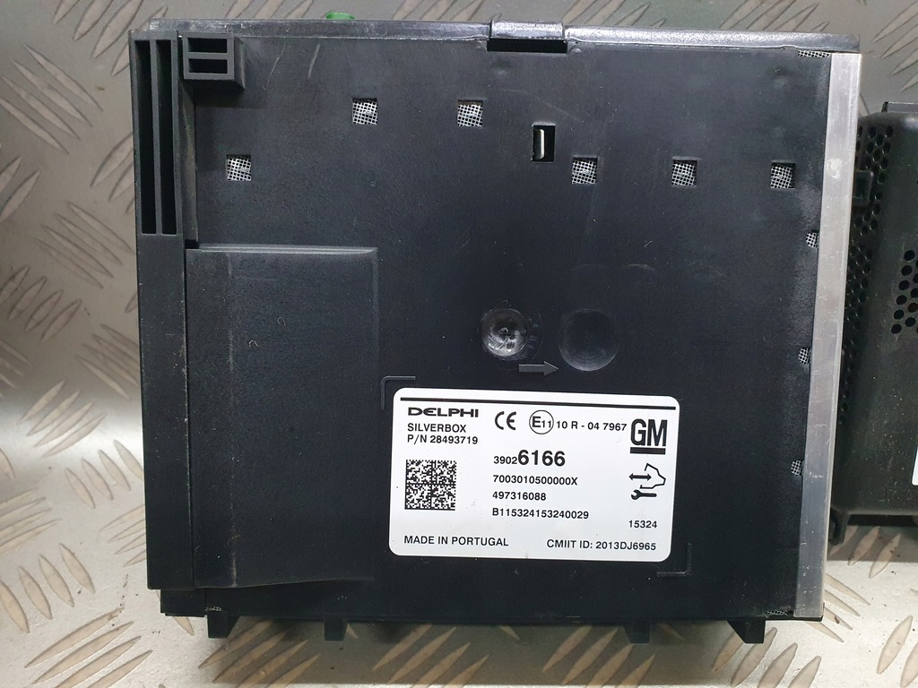 RADIO HMI 2.5 NAVIGATION INSIGNIA A LIFT CAR PLAY Product image