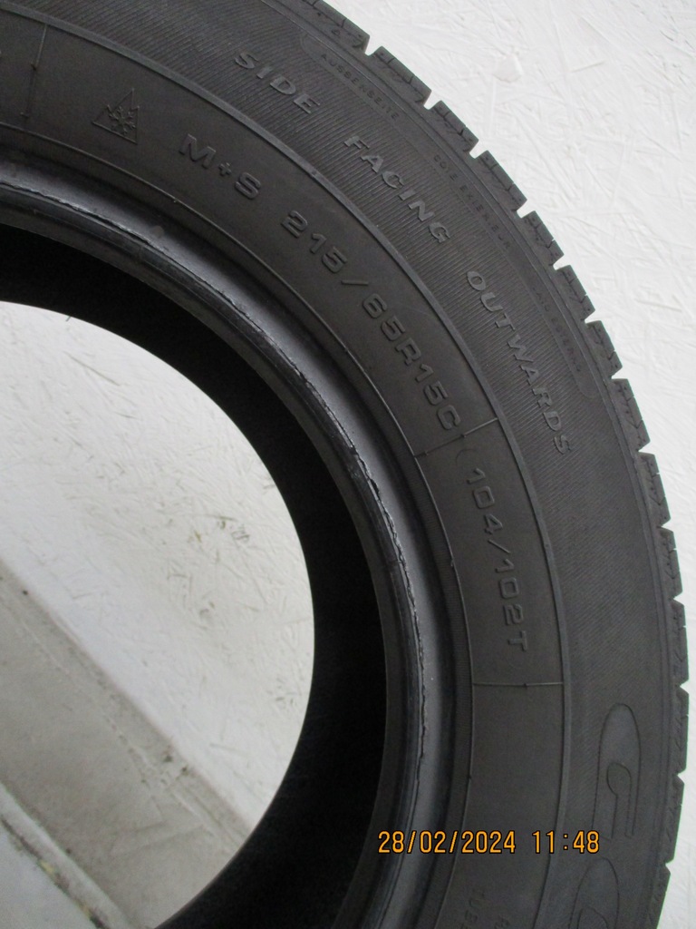 1x 215/65R15C Goodyear Cargo Vector 2 7,9mm Product image