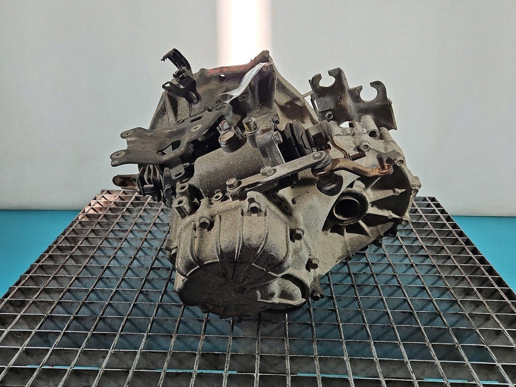 Getriebe 31115-0D030 Toyota Yaris und 1,4 D4D Product image