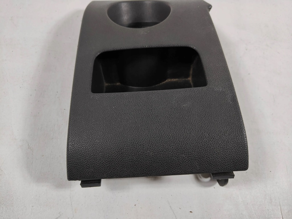 Opel Corsa D Handschuhfach links Sicherungsdeckel Europa Product image