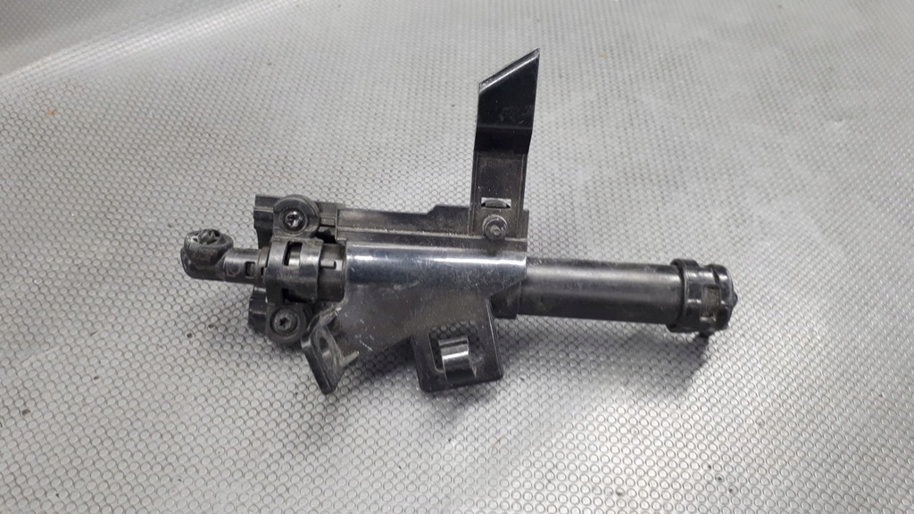 BJ32-13C153-CA linke Scheibenwaschanlage Range Rover Evoqu Product image