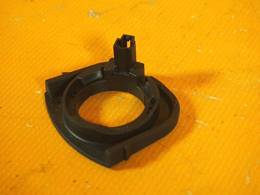 Audi Q3 83A 17 PS Wegfahrsperrenspule 8x0953206a / 5K0953254a Product image
