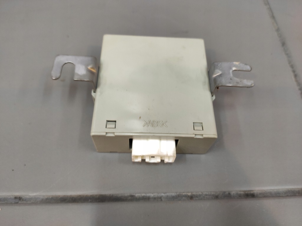 JEEP COMPASS I LIFT 11-16 Jahre ANTRIEBSSTEUERMODUL 05033301AH ORIGINAL Product image