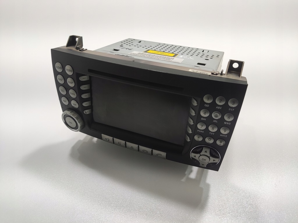 FABRIK-RADIO-NAVIGATION MERCEDES SLK II W171 R171 A1718202989 2004–2011 Product image