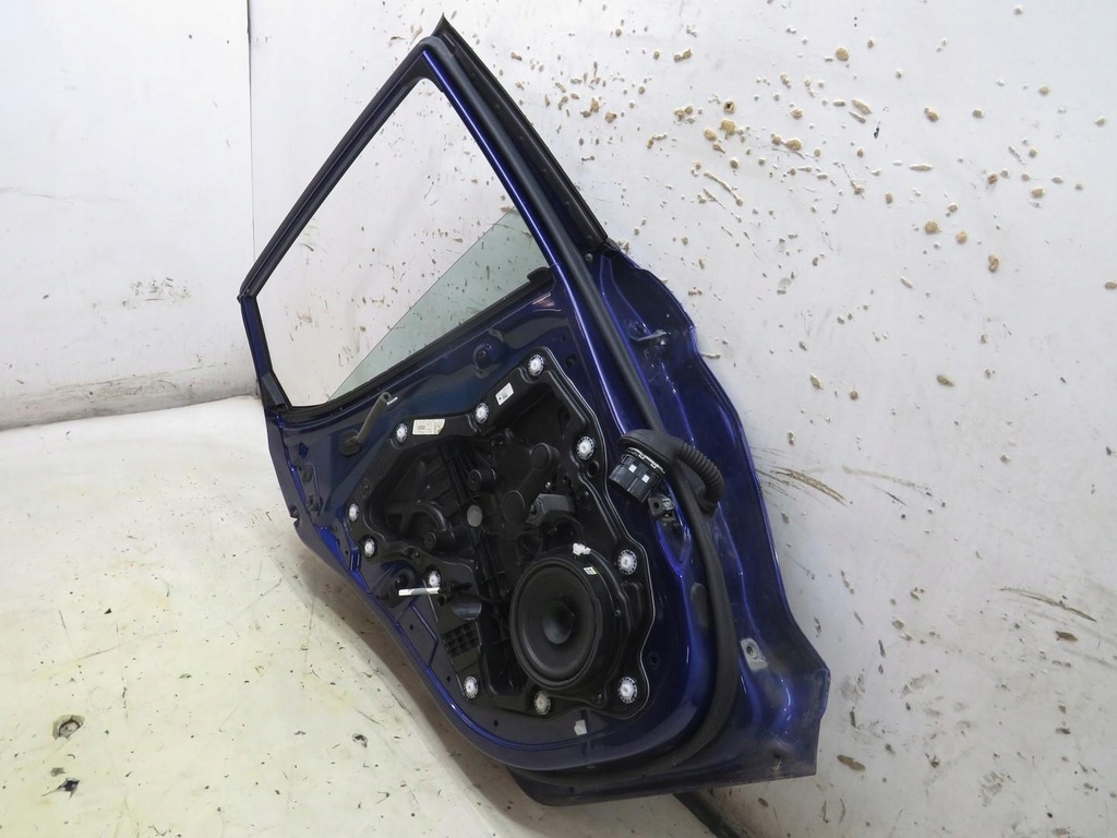 HINTERE LINKE TÜR 2H FORD FIESTA MK8 Product image