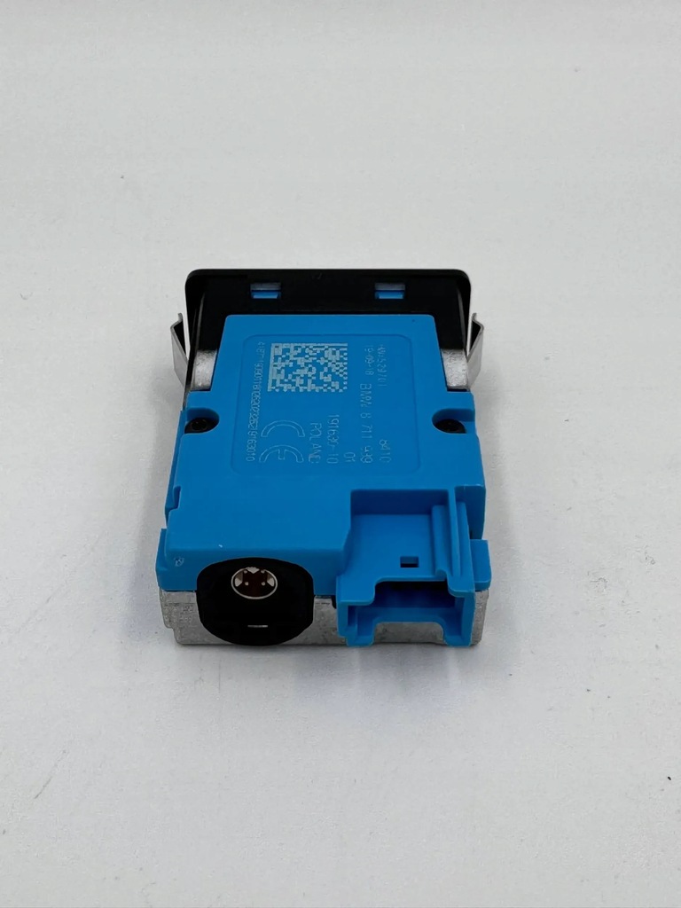 BUCHSE USB C LADEGERÄT BMW G01 G05 G11 G20 G30 X1 Product image