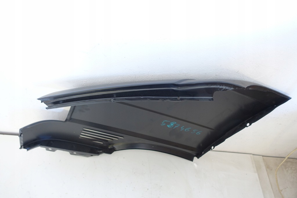 Right Fender VW Transporter T4 1996-2003 Einlass 7D0821104 7D0821104B Product image