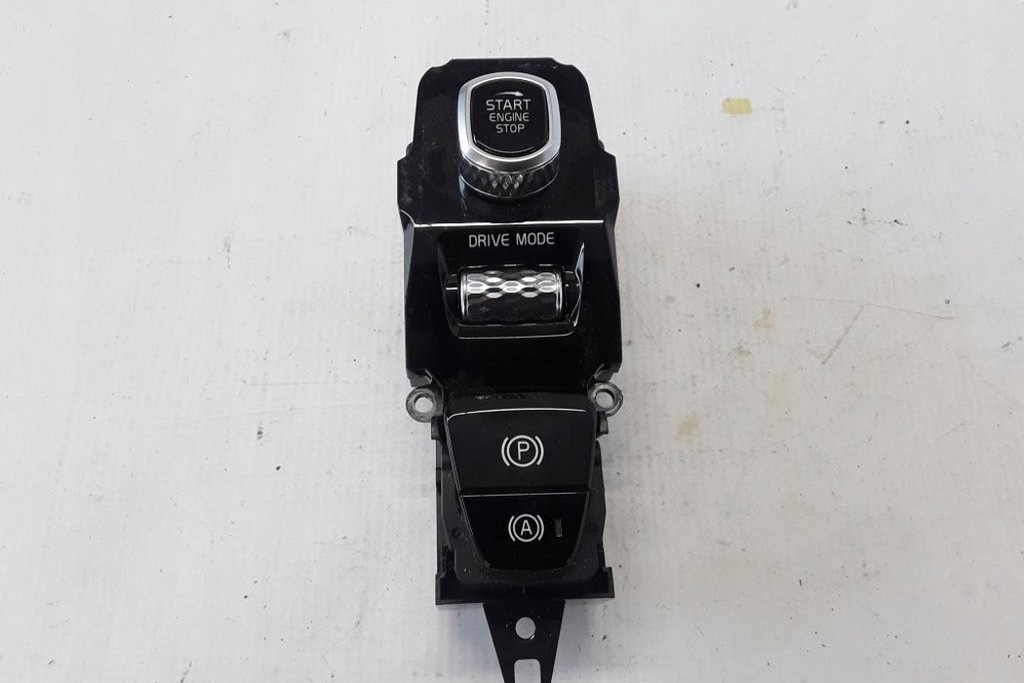 Start/Stop Volvo V90 II 31443818 2017 Taste Product image