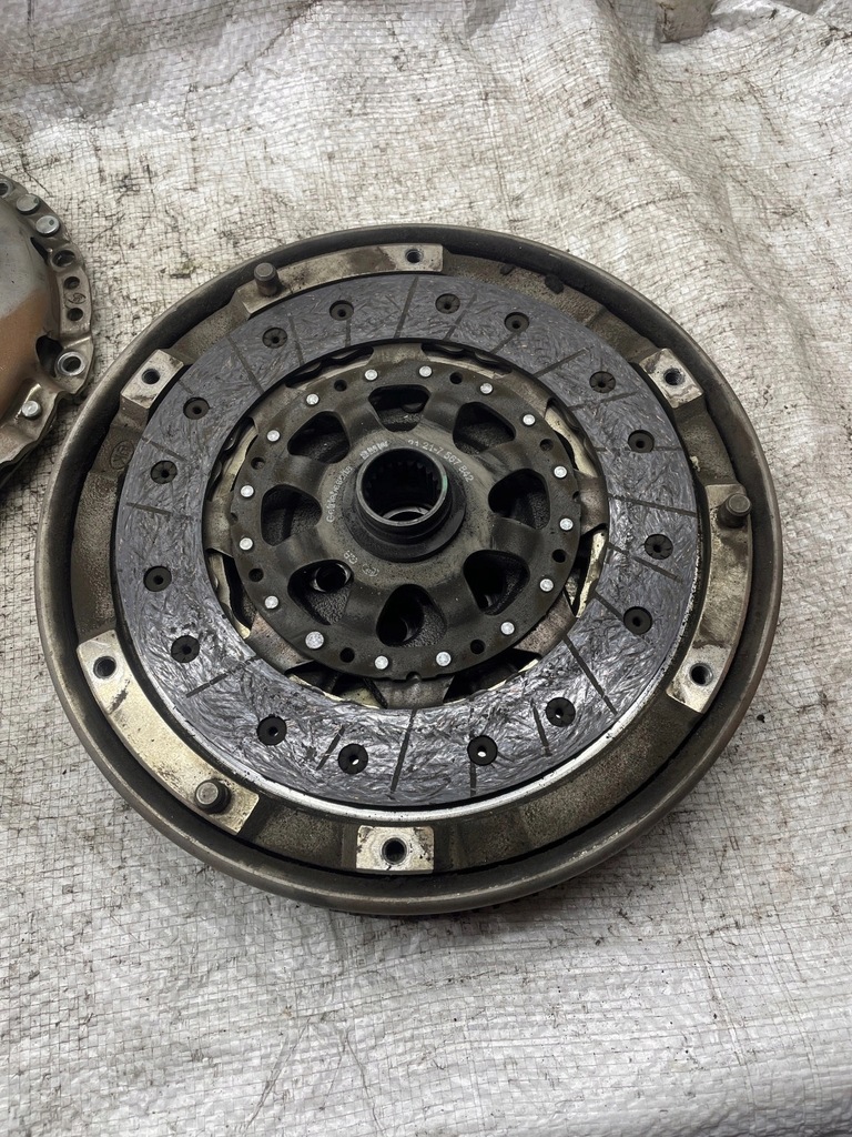 BMW E87 E90 18i N43B20A DOPPELKUPPLUNG 7560876 Product image