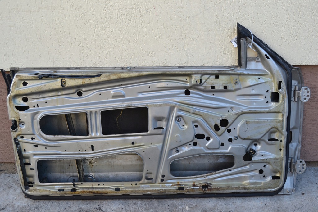 Mercedes W124 C124 Coupe Linke Tür Product image