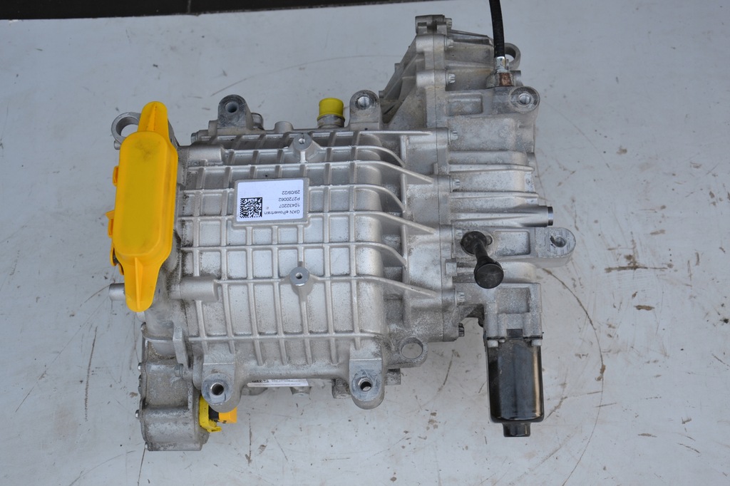 Fiat 500E Elektromotor 10432207 10436190 toller Zustand, nur ca. 1000 km Product image
