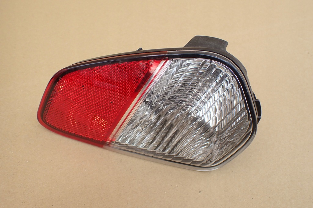 MITSUBISHI OUTLANDER LIFT 15- RECHTE HECKLEUCHTE ORIGINAL 1149-225R Product image